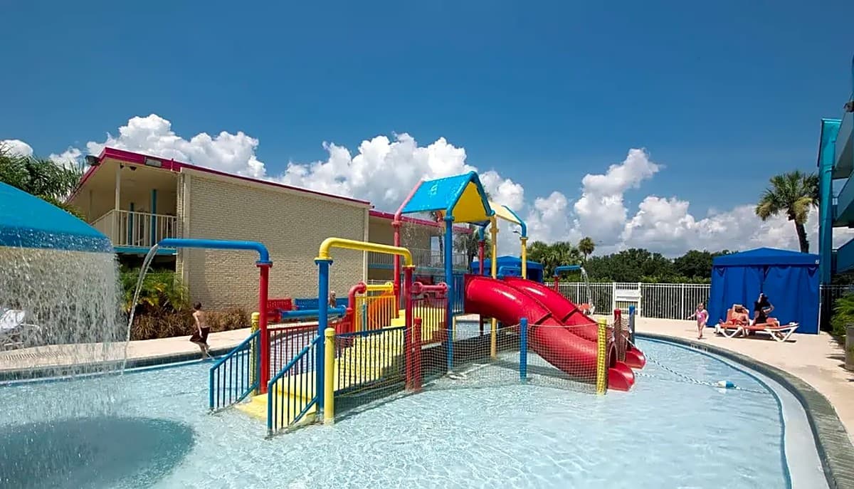 Công viên nước Green Play