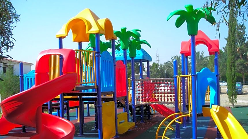 Thiết bị vui chơi dành cho trẻ em